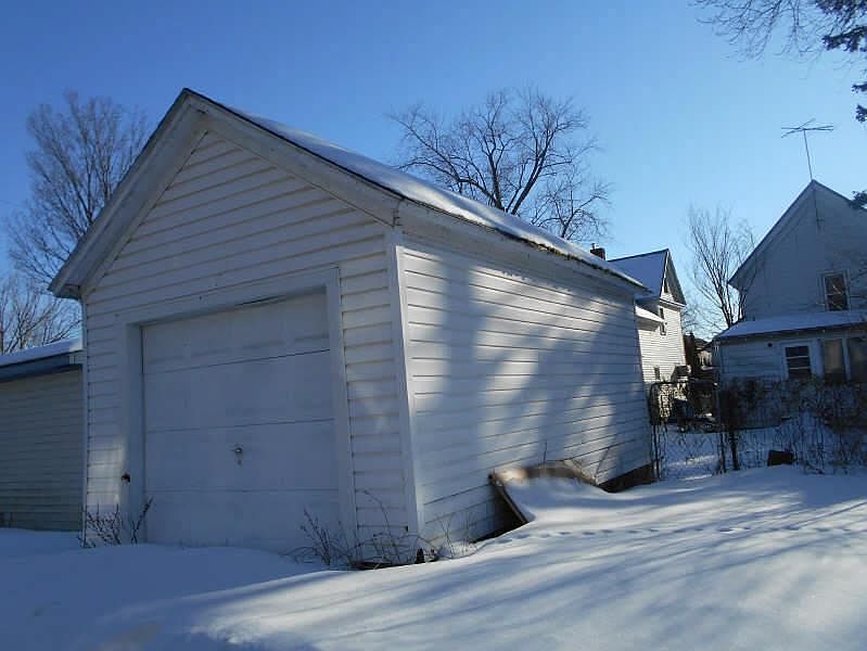 2nd image of 506 William St