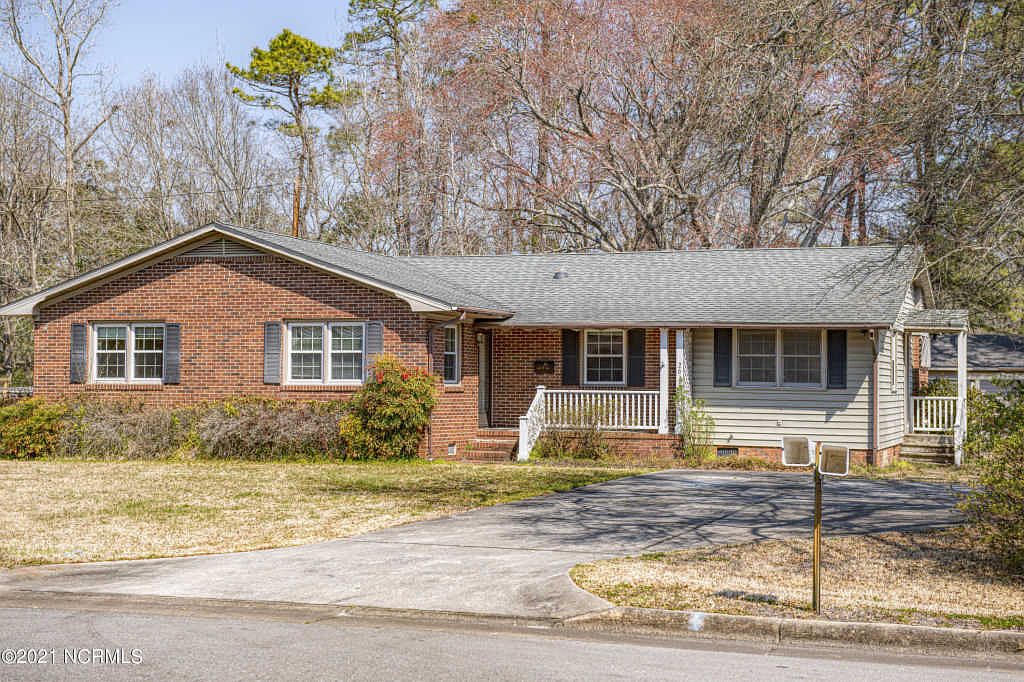 2612 Elizabeth Ave, New Bern, NC 28562 | Zillow