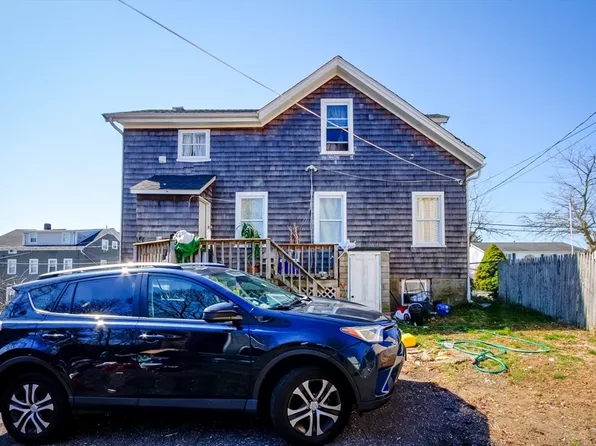 546 Snell St, Fall River, MA 02721