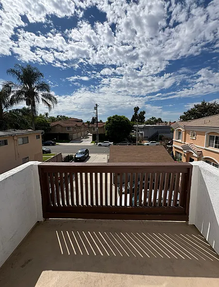 3 bed, $3,000 — Photo 3