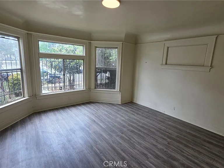 1021 W 25th St #6 — Photo 15