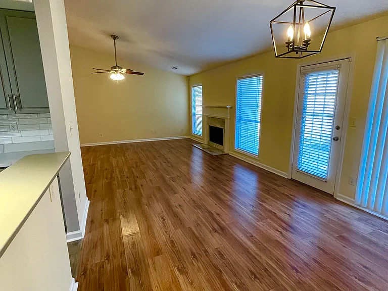 2373 Berkeley Creek Ct — Photo 5