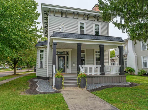 504 Tremont St, Lincoln, IL 62656