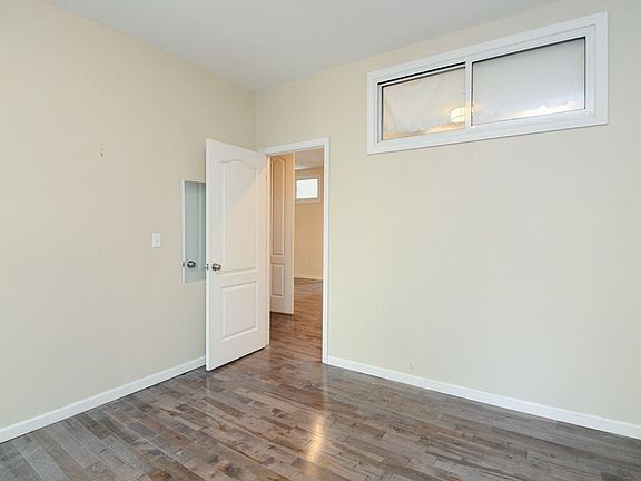 5th image of 377 Montgomery St APT C2