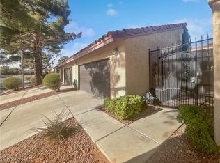 1858 Camino Verde Ln, Las Vegas, NV 89119