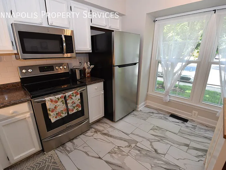 518 Bay Dale Ct — Photo 26