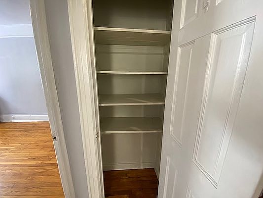 4th image of 31-17 Crescent St #1C
