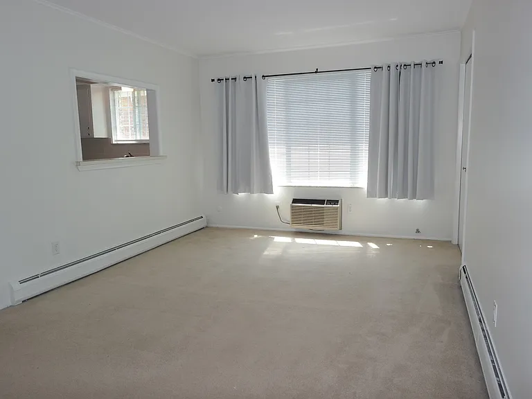 630 Ann St #8 — Photo 7
