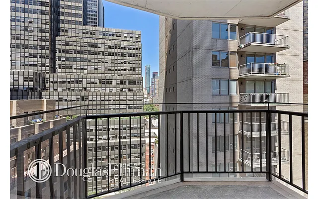 Rented by Douglas Elliman | media 7