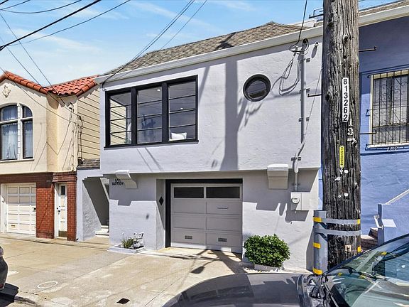 3rd image of 181 Dartmouth St