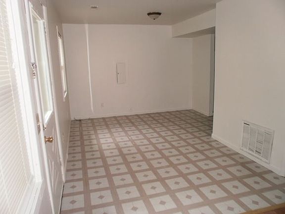 1322Beacon 005