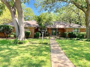 315 Azalea Dr, Grapevine, TX 76051