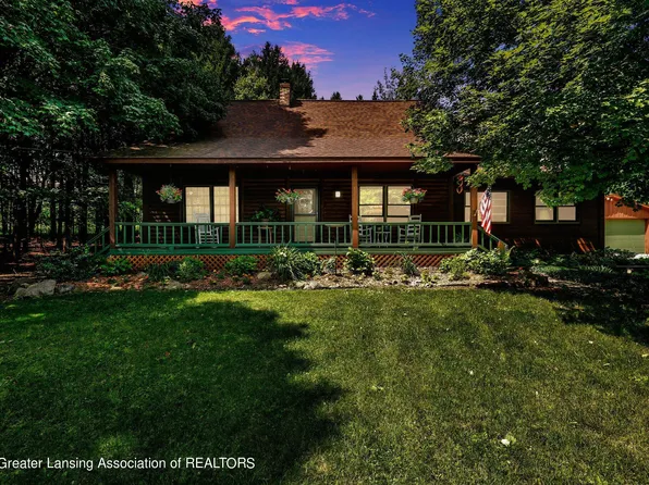 472 E Jefferson St, Dimondale, MI 48821