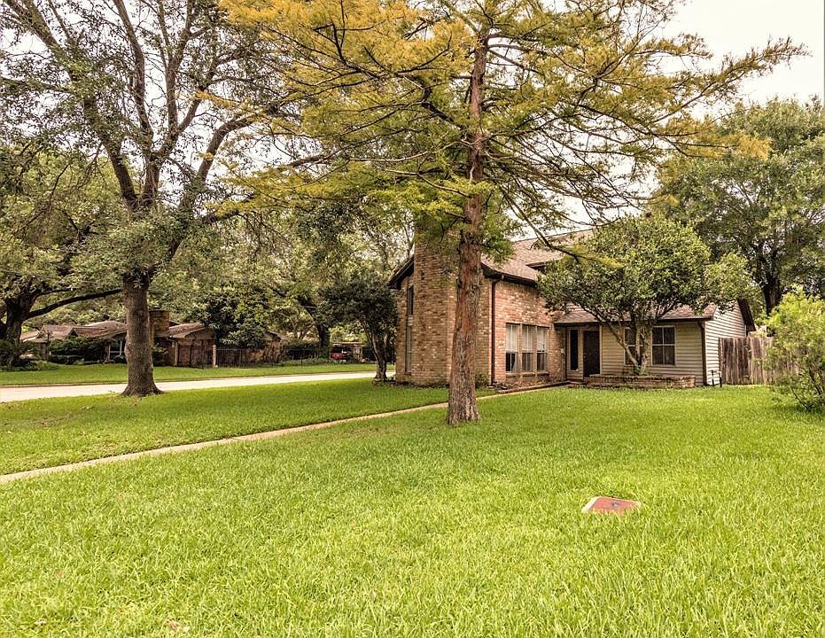 1st image of 1532 Heights Dr