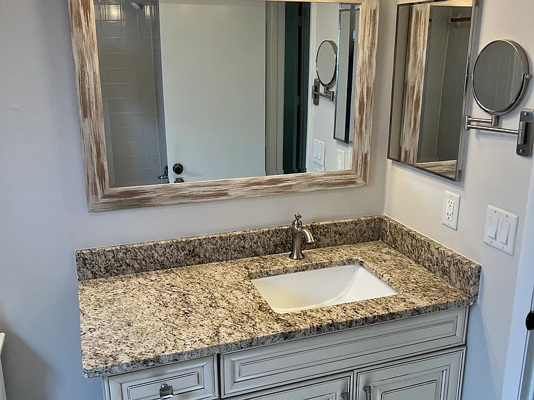 1072 Beckstrom Dr — Photo 12