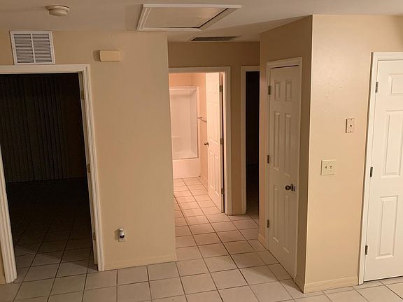 5th image of 2256 E 12th St Unit B