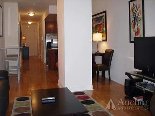 Rented by Anchor Associates | media 24