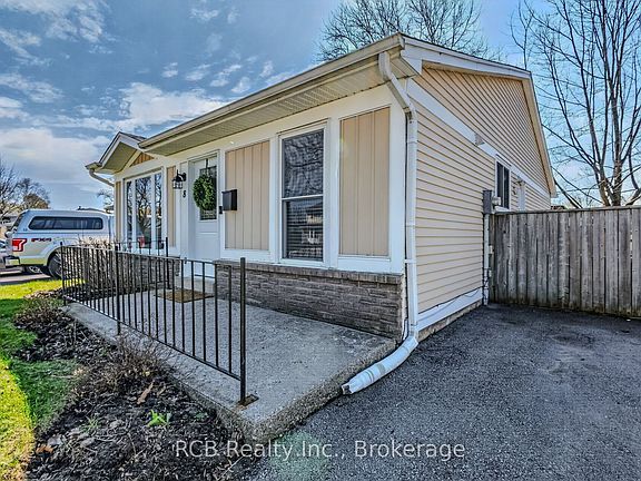 4th image of 8 Coulbeck Rd