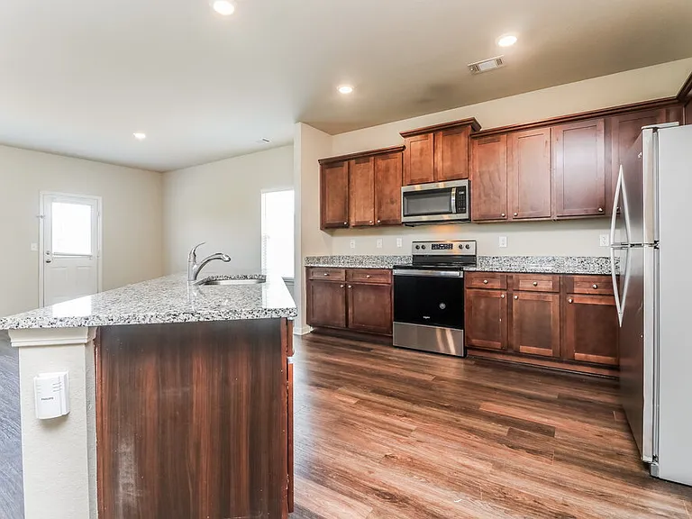 108 Innis Brook Cir — Photo 9