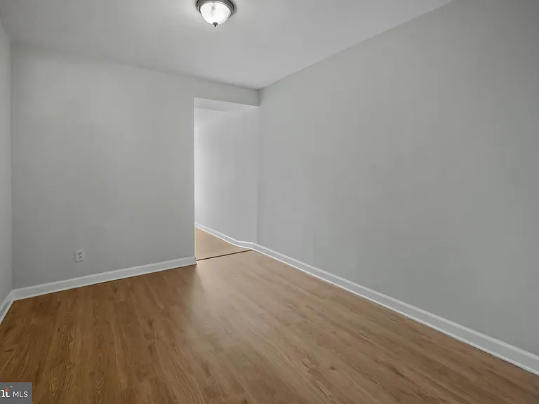 182 36th St NE #2 — Photo 19