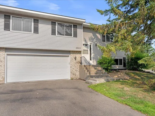 2823 Wimbledon Rdg, Woodbury, MN 55125