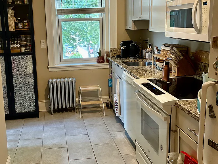 52 Strathmore Rd #46 — Photo 3