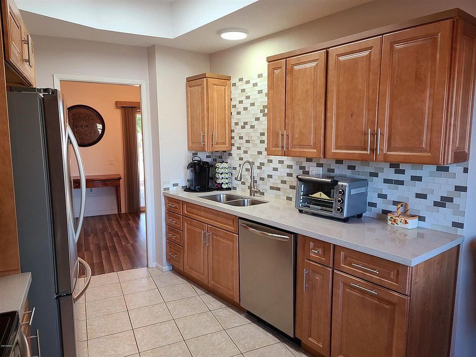 1st image of 18410 N 108th Dr