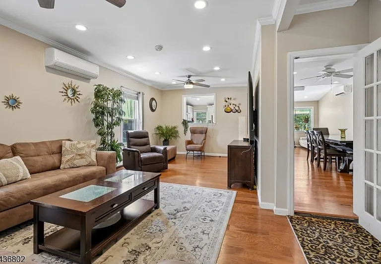 412 Millburn Ave — Photo 2
