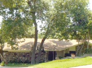 3334 Shady Hollow Ct, Dallas, TX 75233