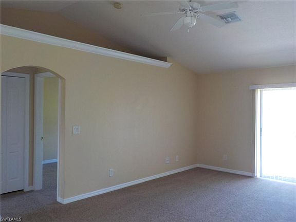 5th image of 112 Greenbriar Blvd