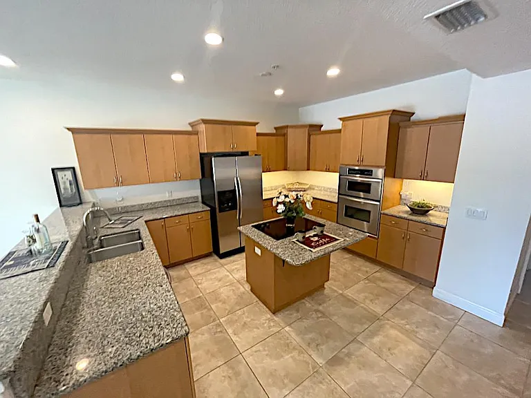 9929 Manatee Ave W — Photo 5