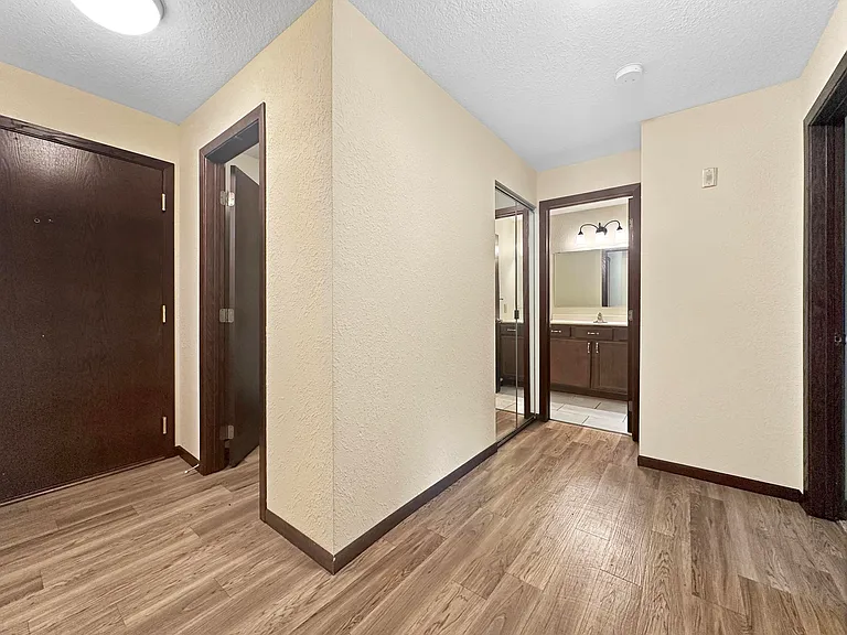 Wheelock Ridge Villa — Photo 27