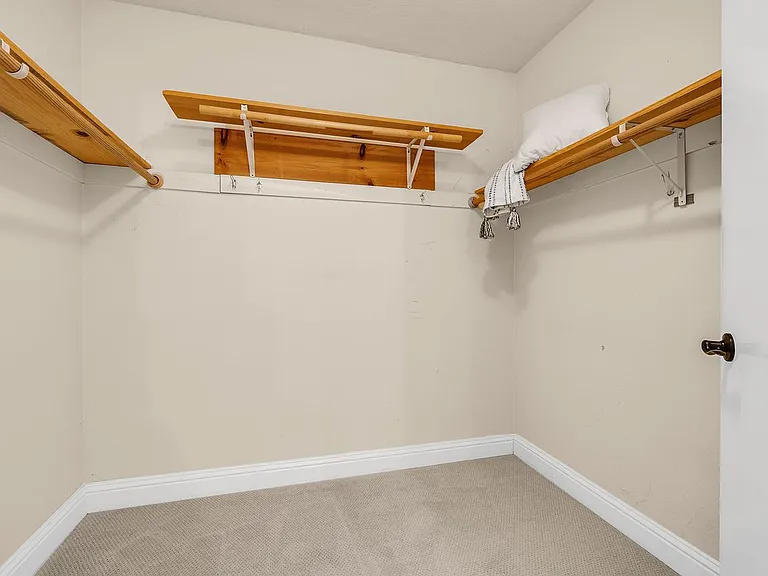 308 Panorama Ct — Photo 30