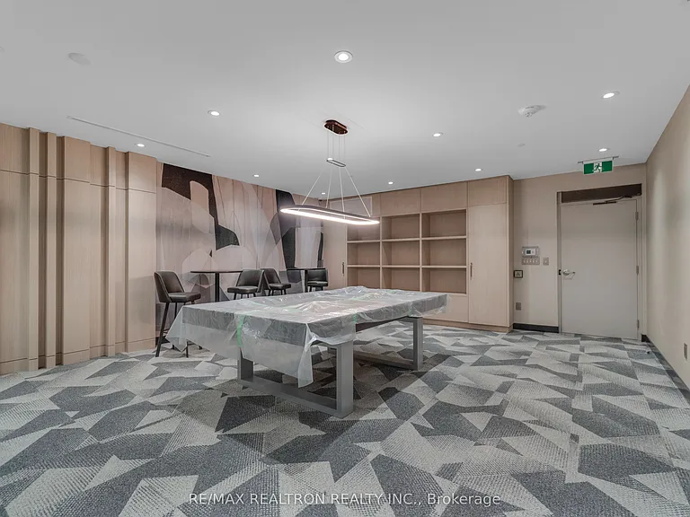 664 Spadina Ave #205 — Photo 12