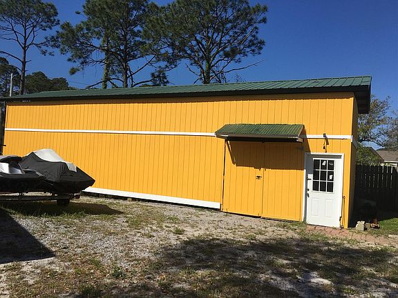 700 sqf ,200 amp ,water,sewer