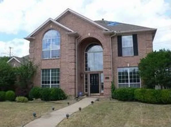 110 Circle Creek Dr, Desoto, TX 75115