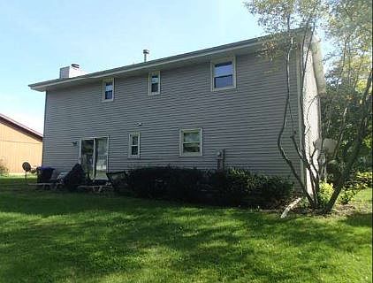 2nd image of 2806 Phillip Pl
