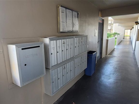 3rd image of 8010 Colony Cir N APT 105