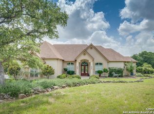 112 San Saba, Boerne, TX 78006