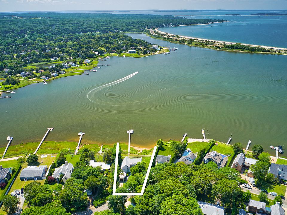 192 Redwood Rd, Sag Harbor, NY 11963 Zillow