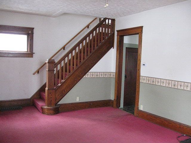 2nd image of 320 Short St