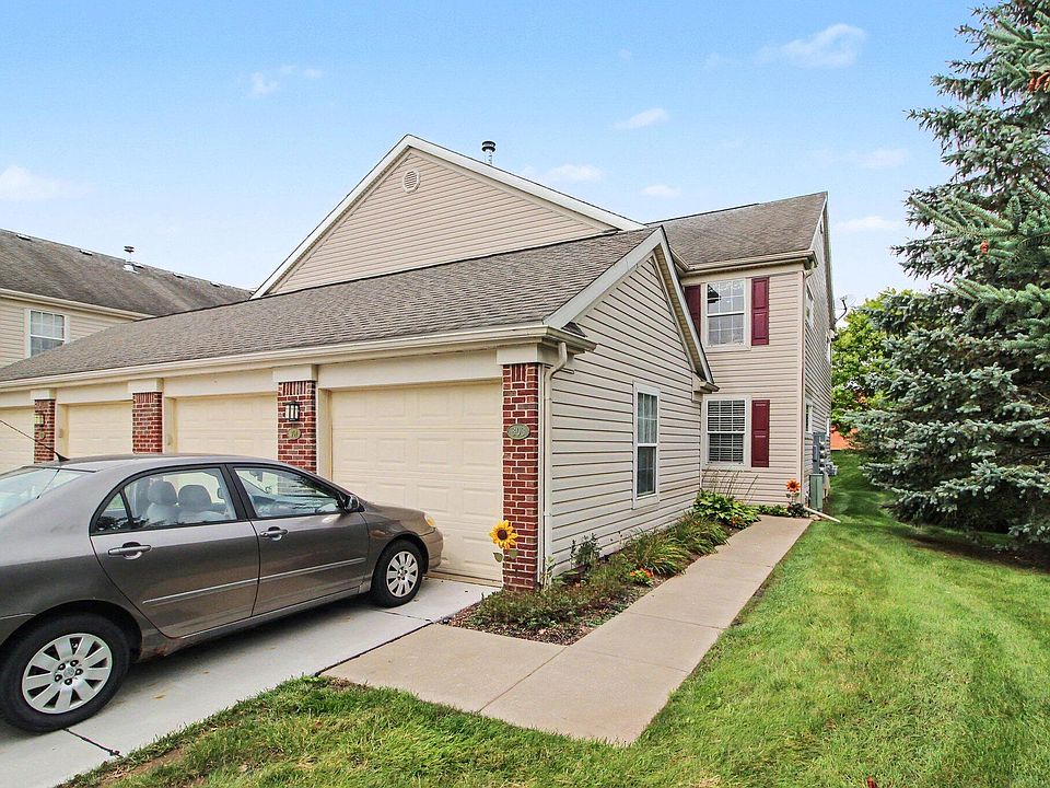 1st image of 301 Victoria Dr