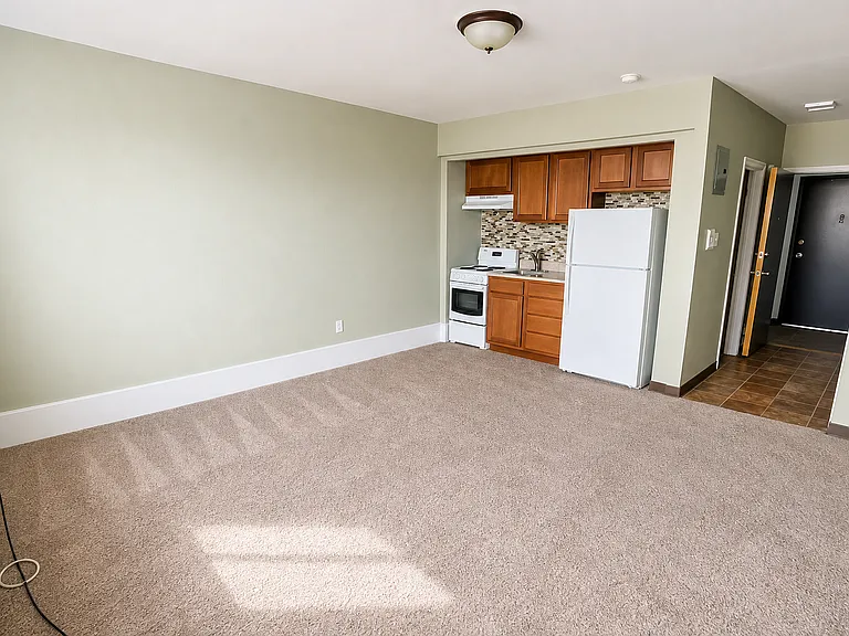 300 Melwood Ave — Photo 7
