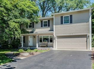 1519 Mayo Ave, Wheaton, IL 60189