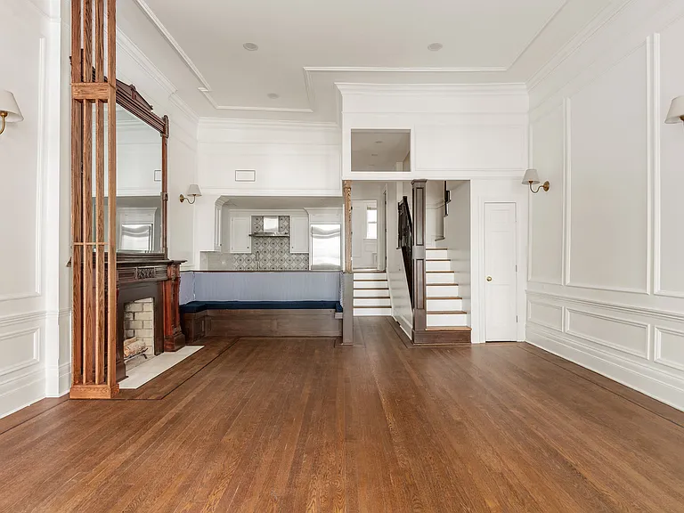 129 E 61st St #3 — Photo 4