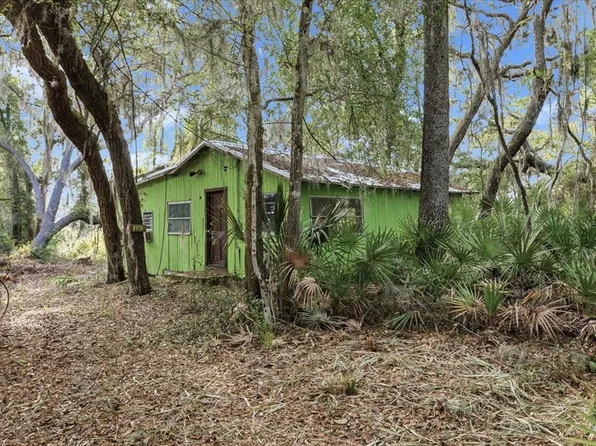 138 Hutchinson Ln, Hawthorne, FL 32640