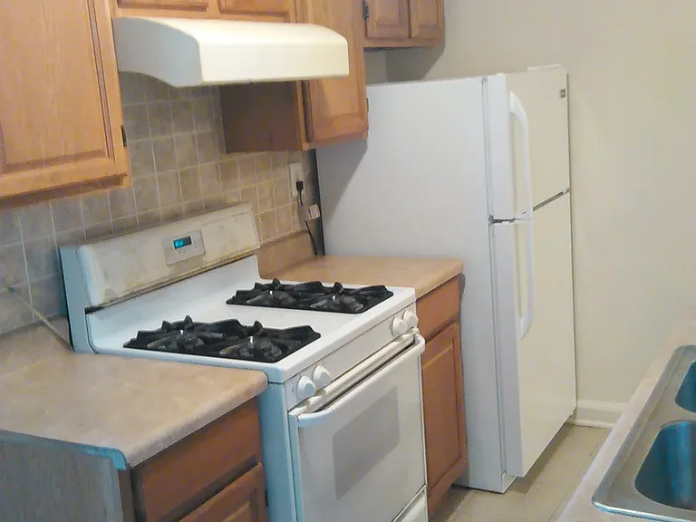 56 S Beaver St #4 — Photo 7