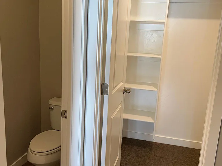1053 W Painted Horse Ln — Photo 12