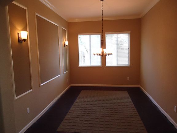 3rd image of 2978 Mojave Dr