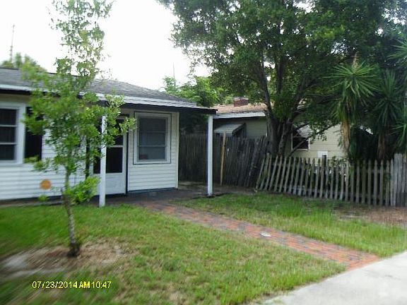3rd image of 2213 32nd Ave N